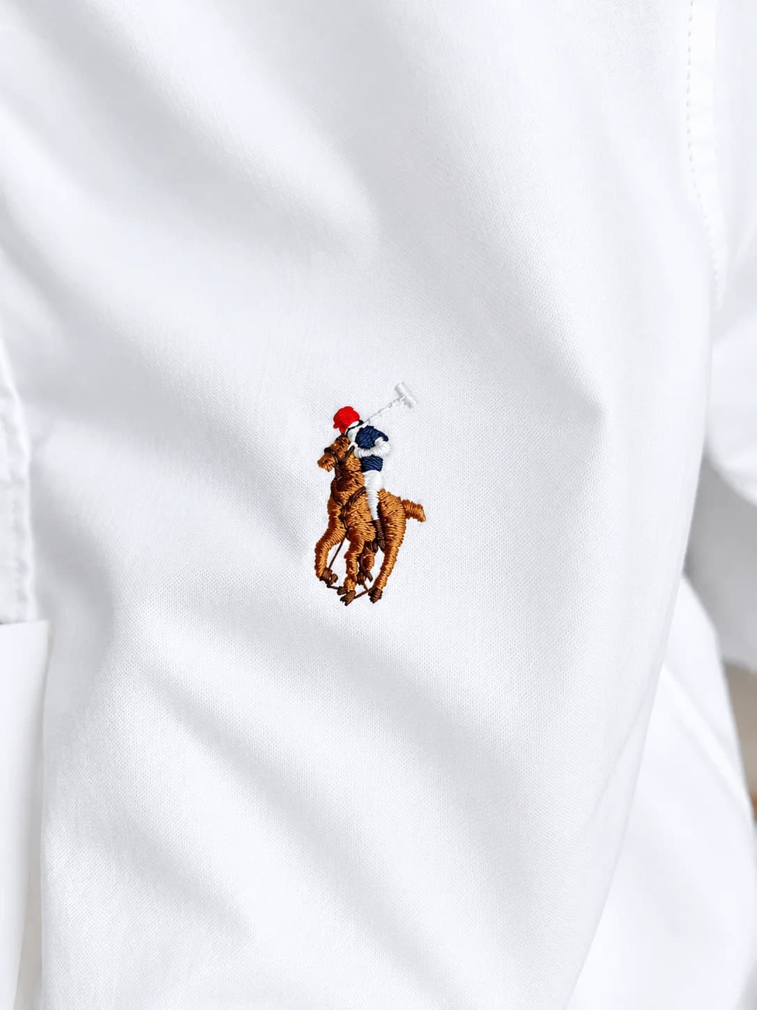 Men’s smart casual white Oxford shirt with embroidered polo logo